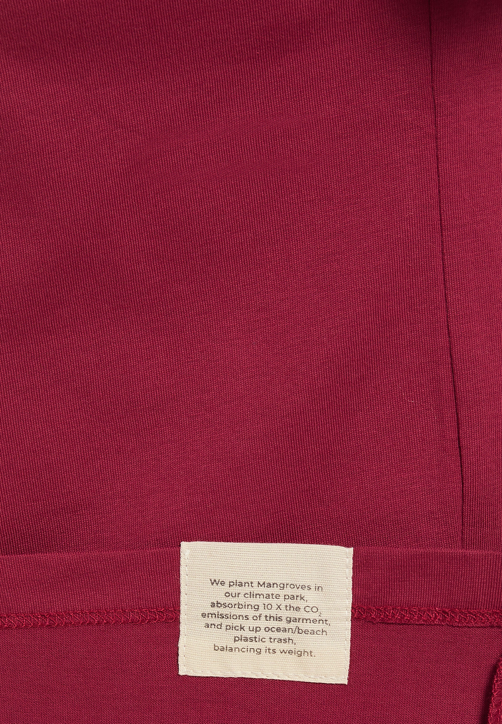 SOMWR THE PENTAGON TEE T-Shirt RED001