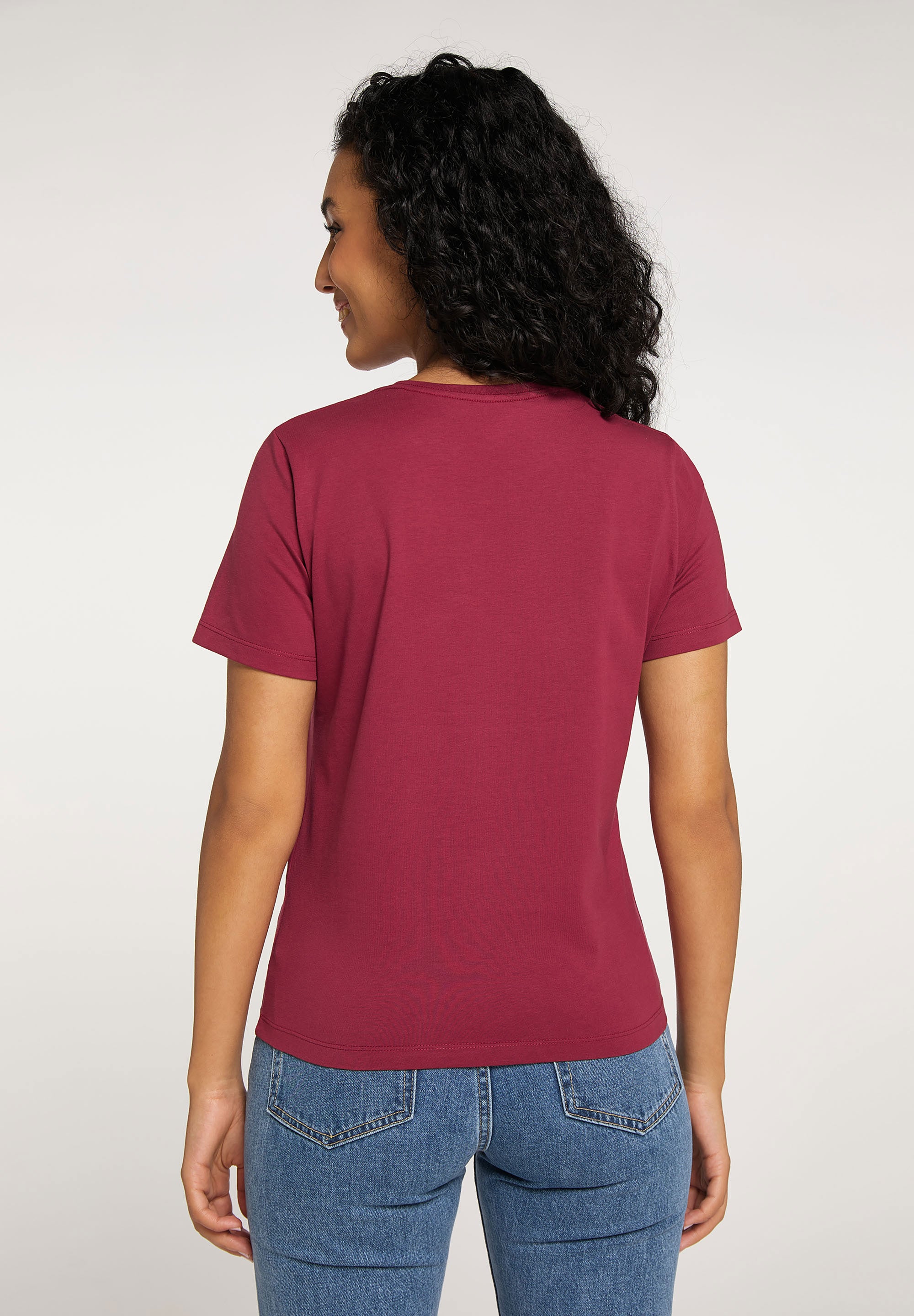 SOMWR THE PENTAGON TEE T-Shirt RED001