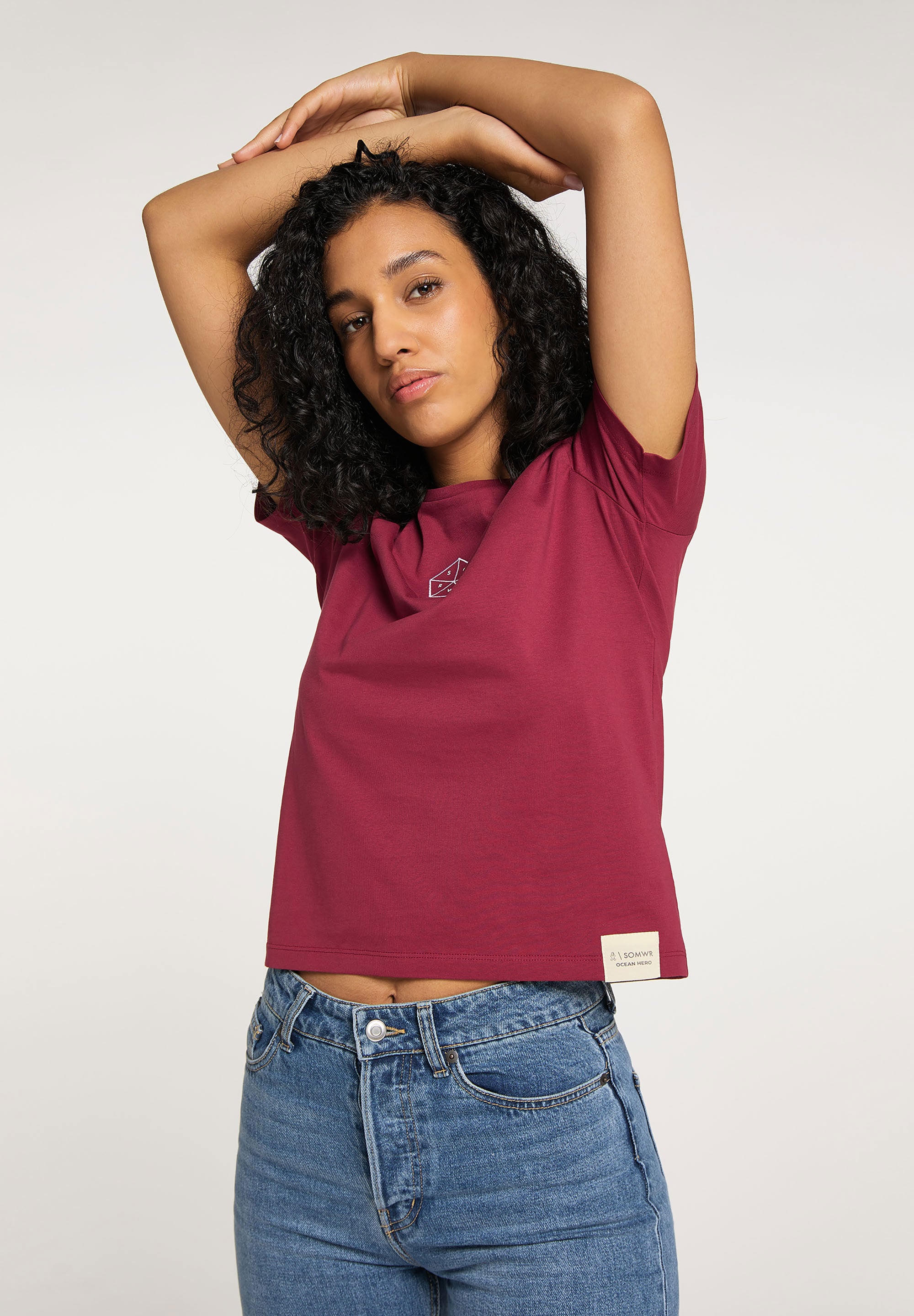 SOMWR THE PENTAGON TEE T-Shirt RED001