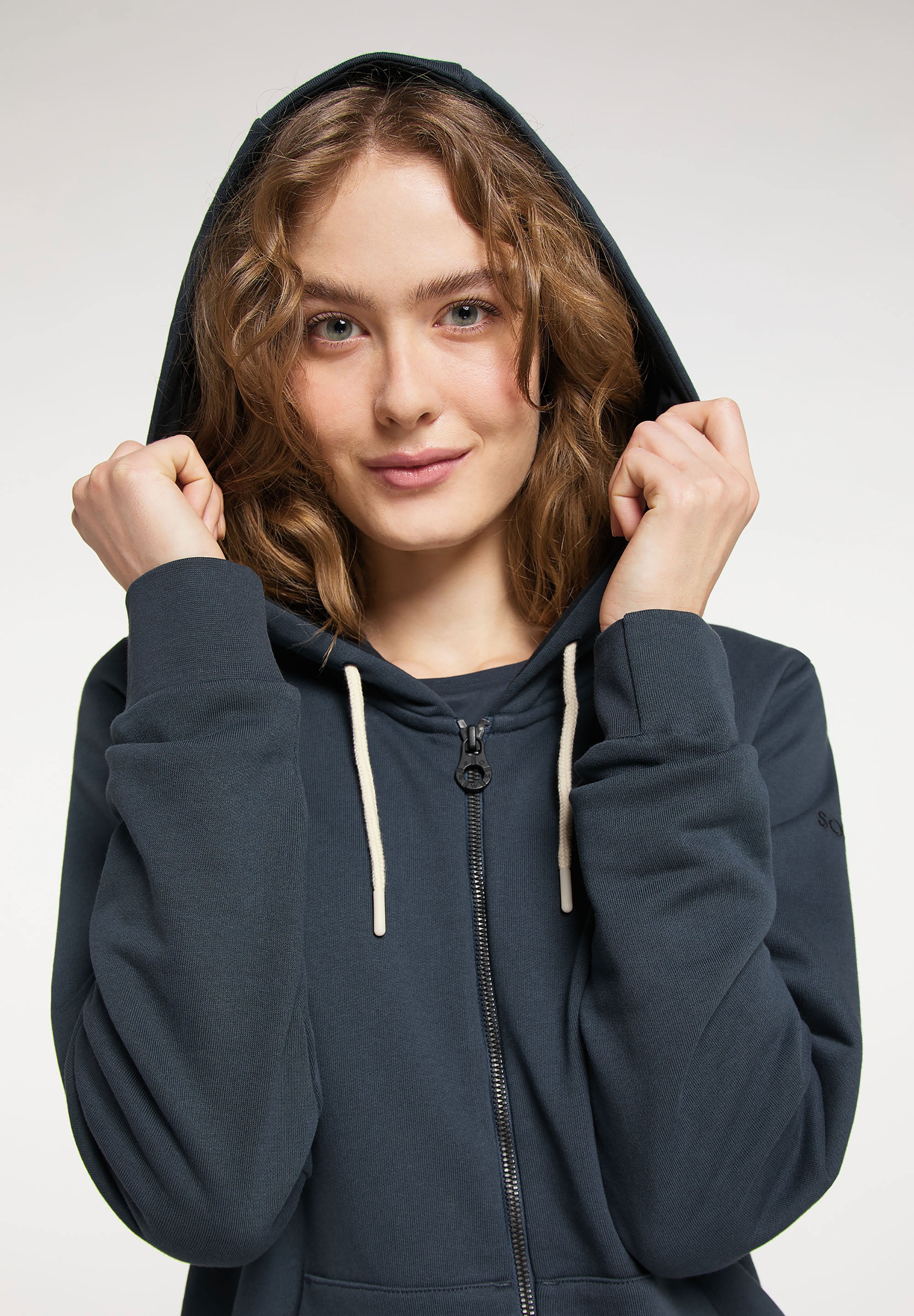 SOMWR ZIP IN Zip-Hoodie NVY009