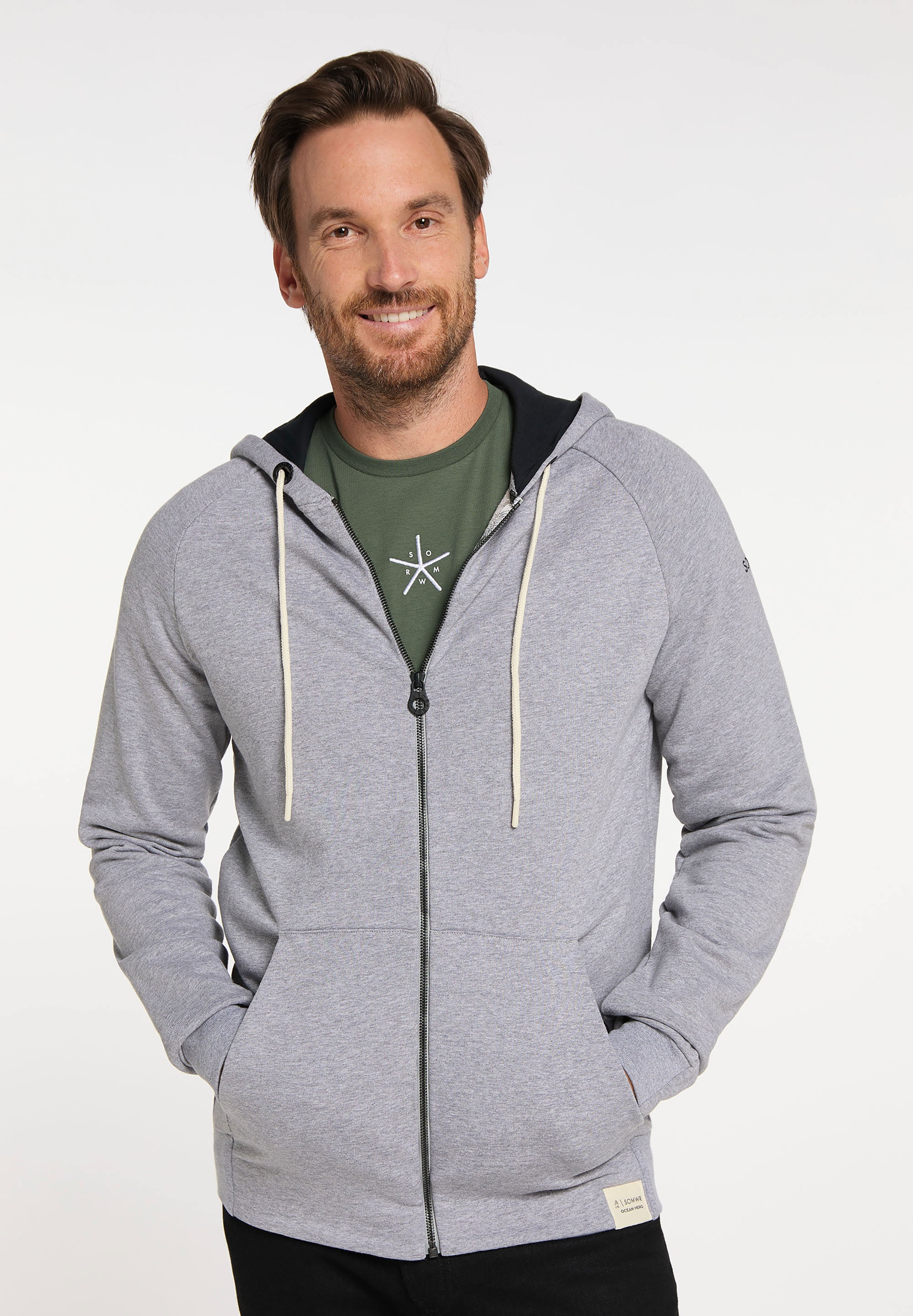 ZIP UP